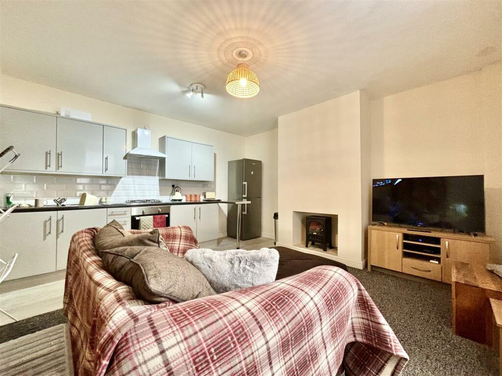 Additional property image - Albion Place, Thornton, Bradford