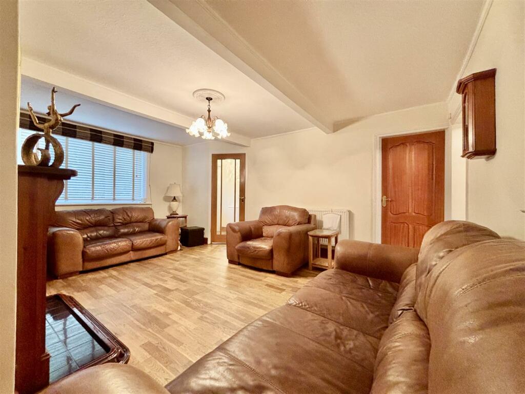 Additional property image - Highgate Road, Clayton Heights, Bradford