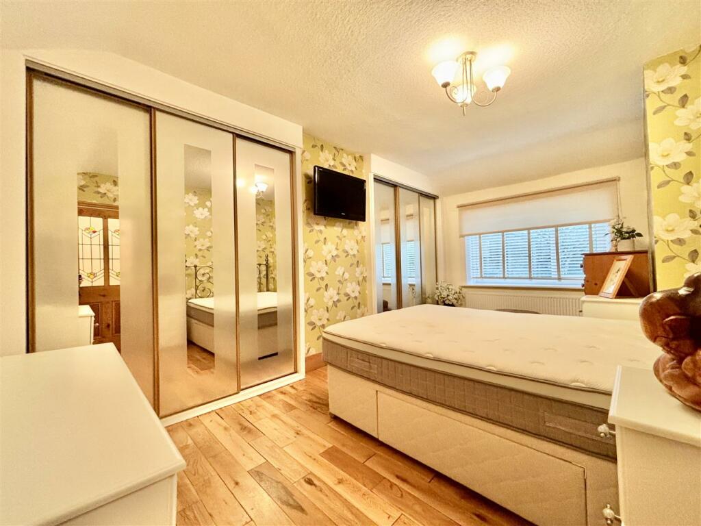 Additional property image - Highgate Road, Clayton Heights, Bradford