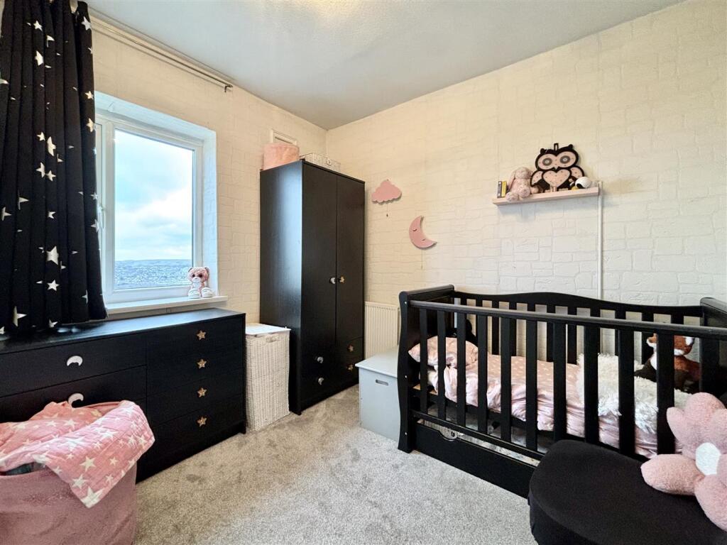 Additional property image - Roper Lane, Queensbury, Bradford