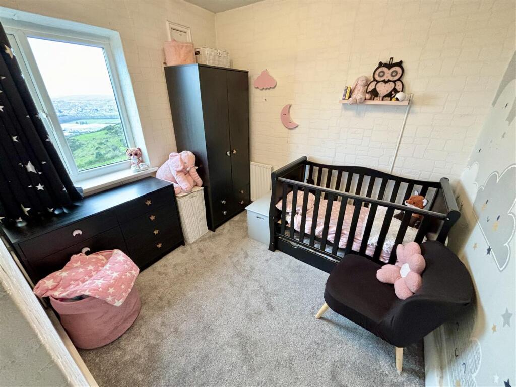 Additional property image - Roper Lane, Queensbury, Bradford