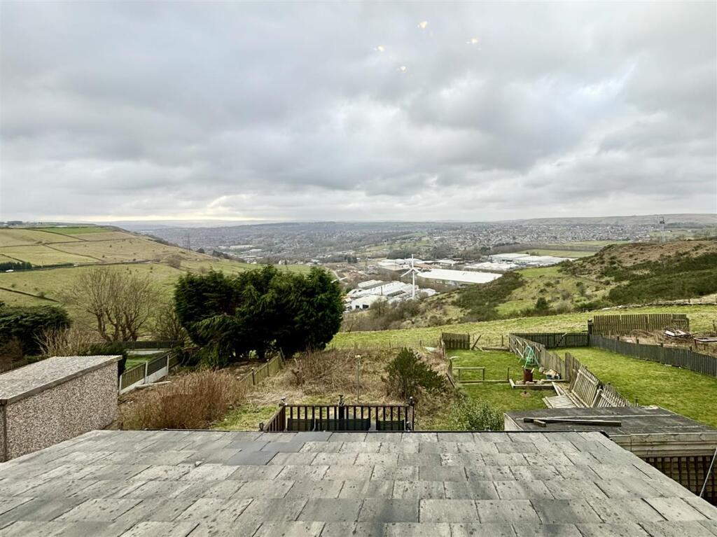 Additional property image - Roper Lane, Queensbury, Bradford