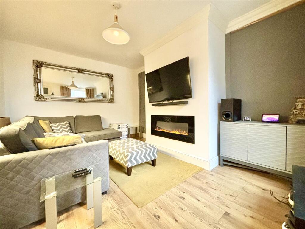 Additional property image - Chapel Street, Denholme, Bradford