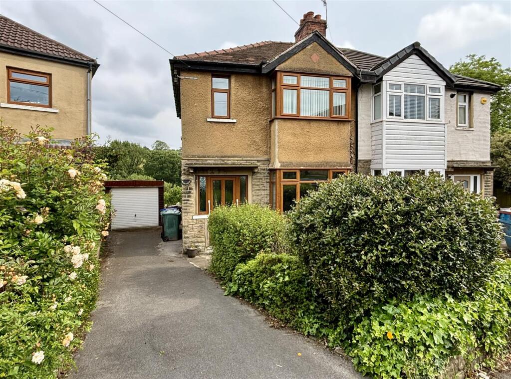 Main image of property: Leaventhorpe Grove, Thornton, Bradford