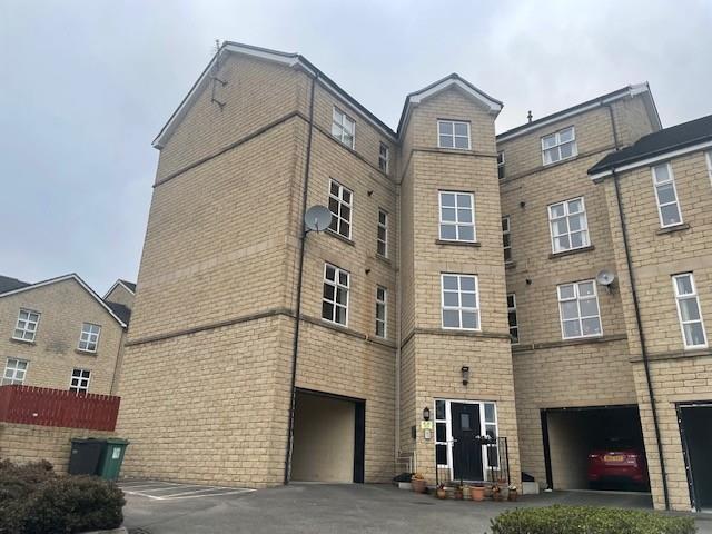 Main image of property: Flat 4, 1, Woodsley Fold, Thornton, Bradford, BD13