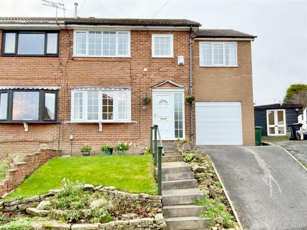 Main image of property: North Cliffe Drive, Thornton, Bradford