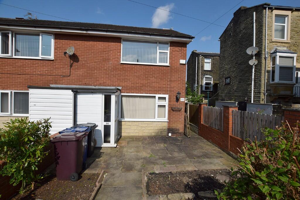 Main image of property: 90 Middlesex Avenue, Burnley, Lancashire, BB12 6AB