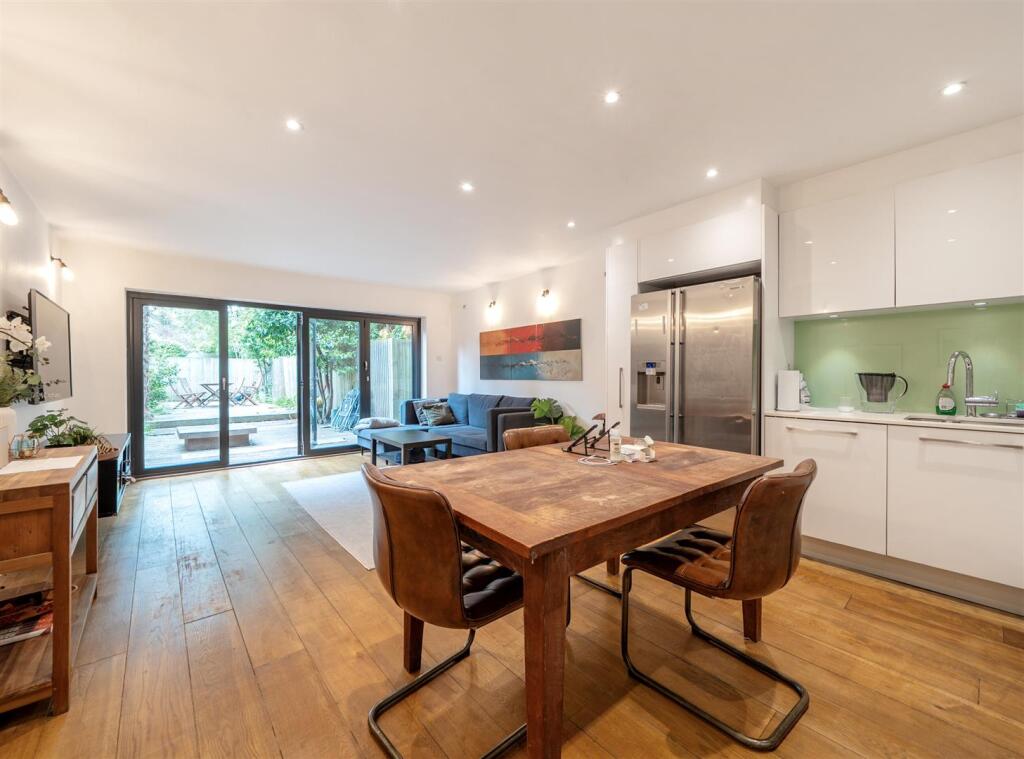 Main image of property: Willesden Lane, London NW2