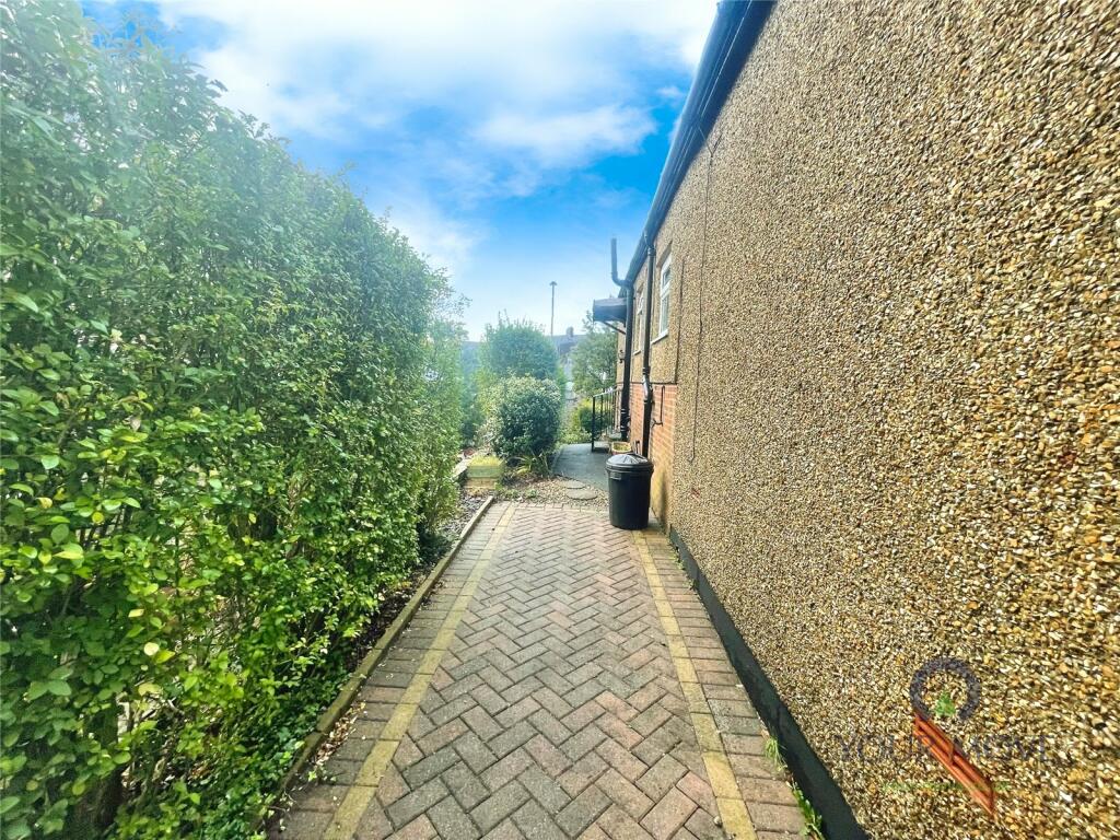 Additional property image - Shear Brow, Blackburn, Lancashire, BB1
