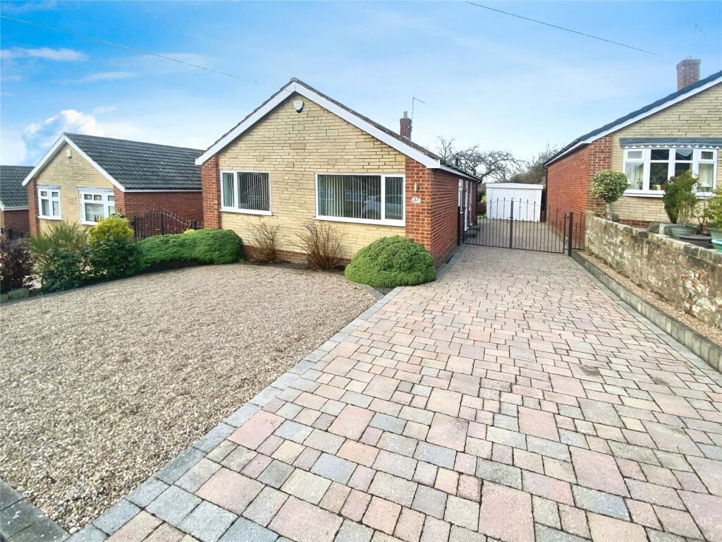 Main image of property: Chatsworth Close, Aston, Sheffield, South Yorkshire, S26