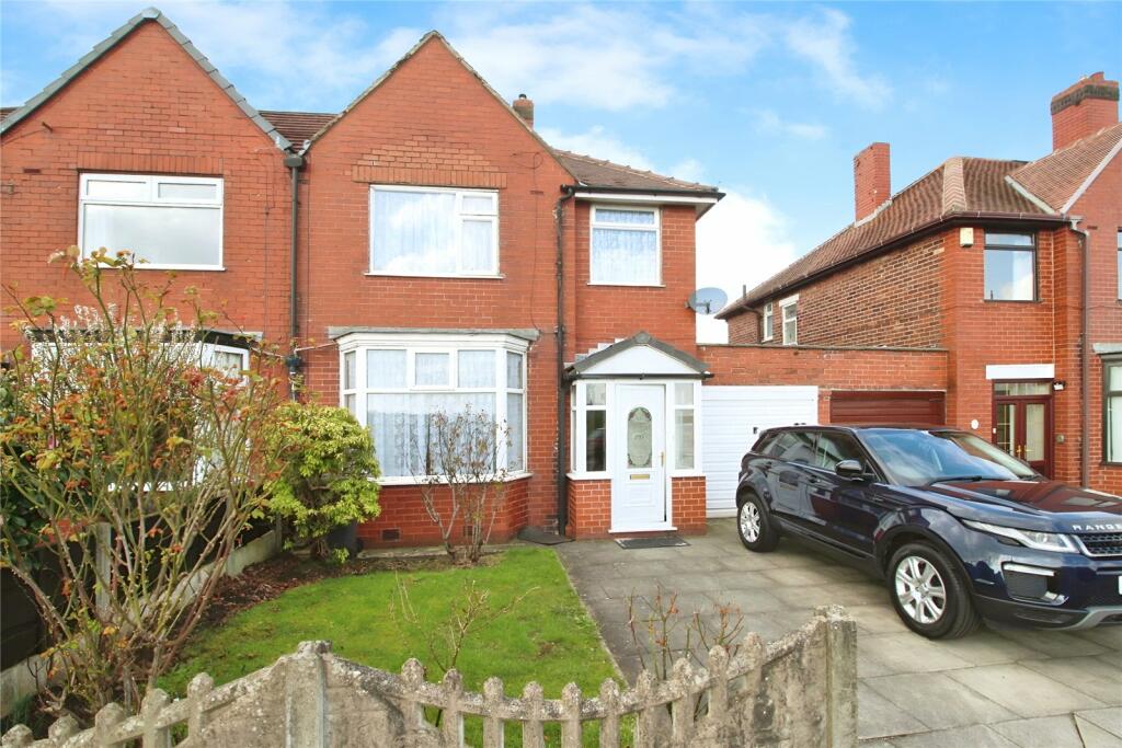 3 bedroom semi-detached house for rent in Heywood Road, Prestwich, Manchester, Greater Manchester, M25