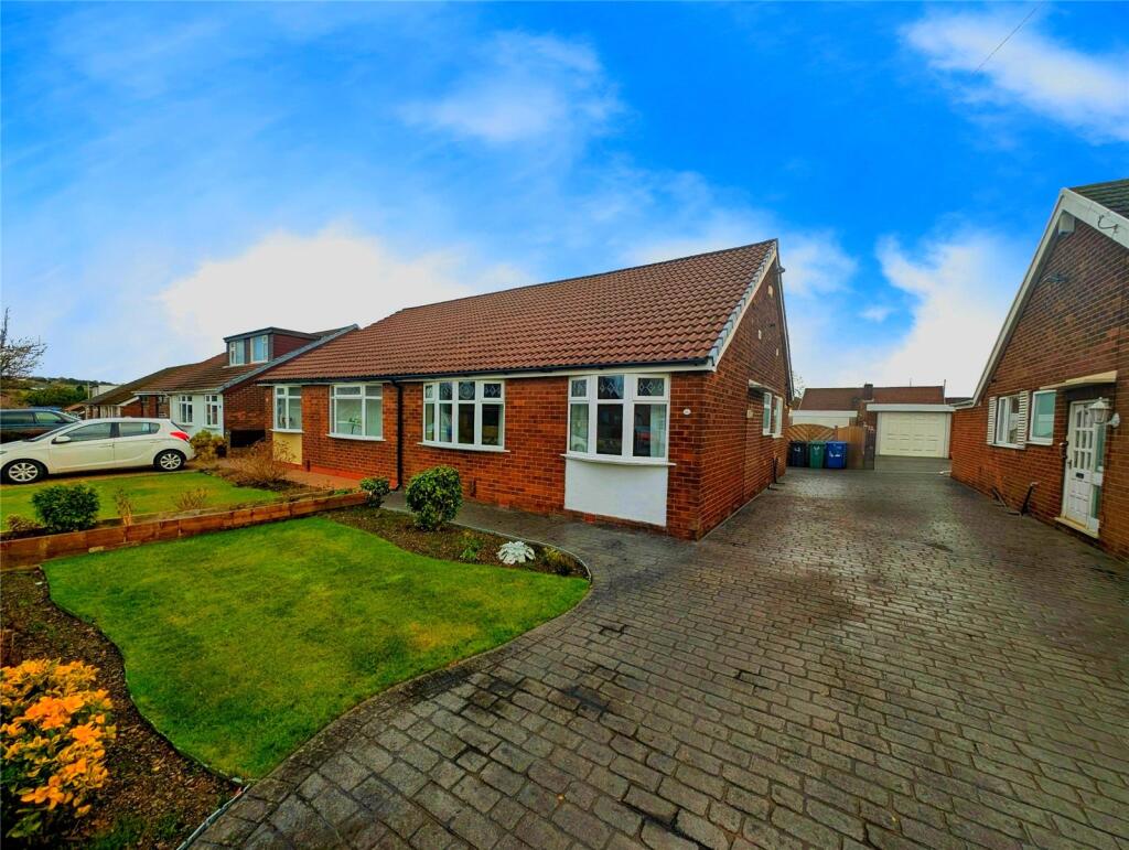 Main image of property: Sunningdale Avenue, Radcliffe, Manchester, Greater Manchester, M26