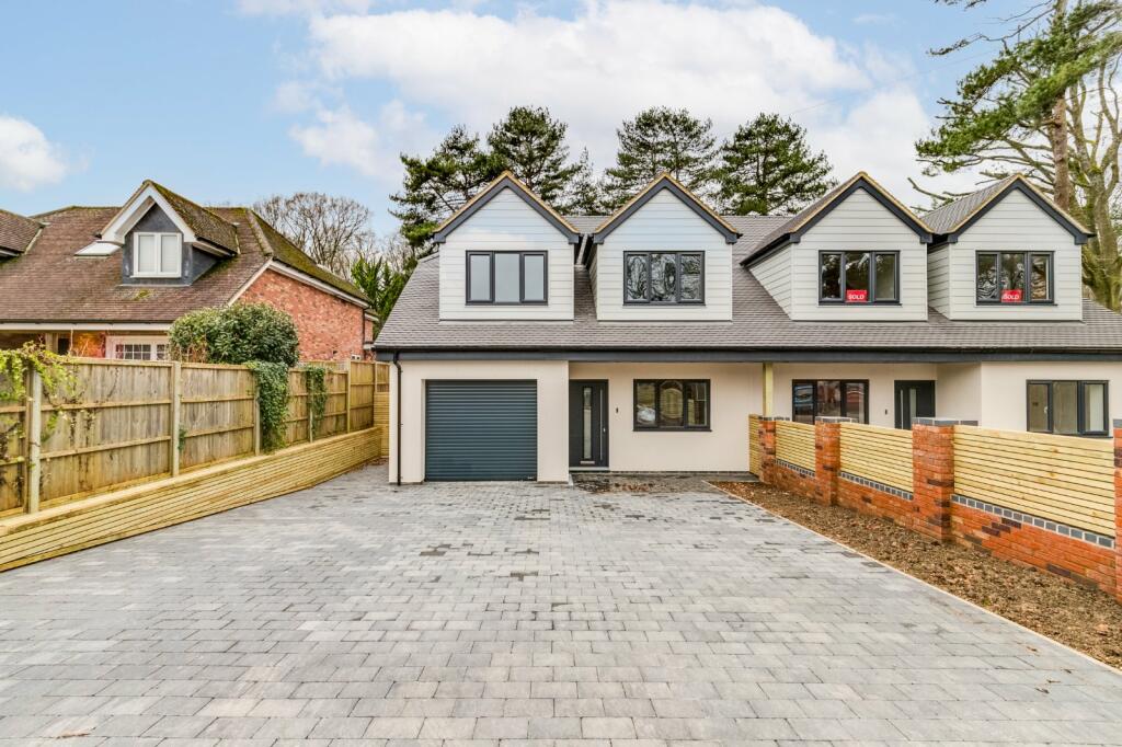 4 bedroom semidetached house for sale in The Drive, Mardley Heath