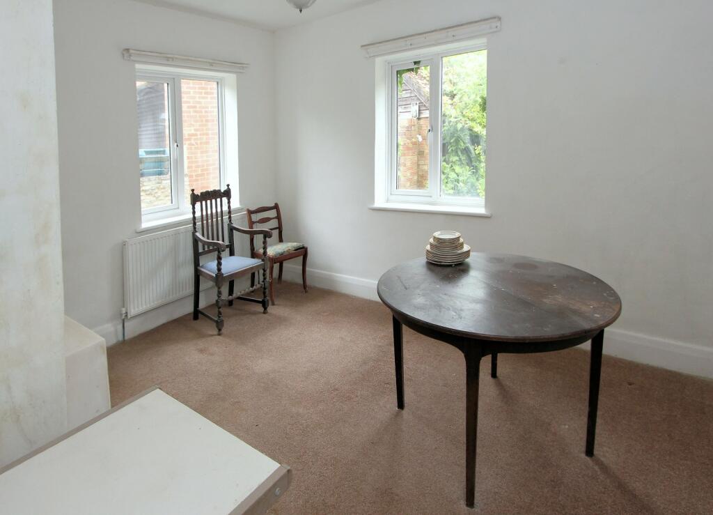 Additional property image - Canonsfield, Oaklands, Welwyn, Hertfordshire, AL6