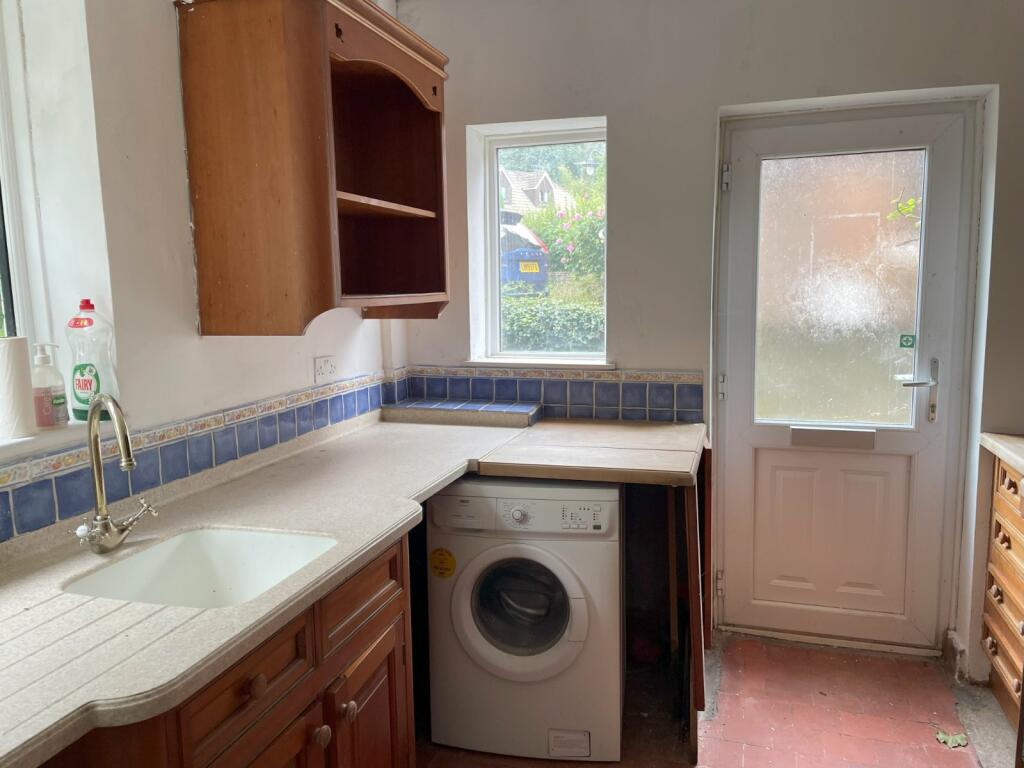 Additional property image - Canonsfield, Oaklands, Welwyn, Hertfordshire, AL6