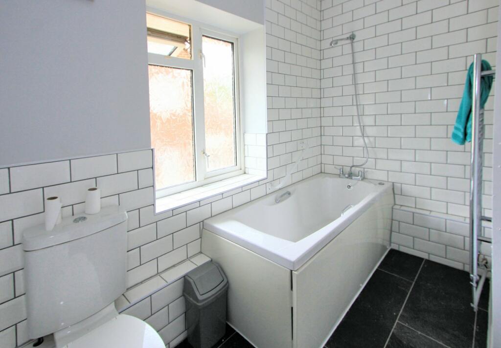 Additional property image - Canonsfield, Oaklands, Welwyn, Hertfordshire, AL6