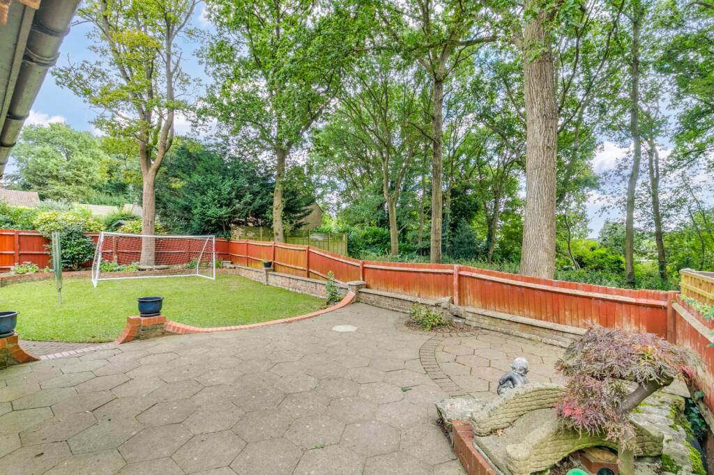 Additional property image - Mardley Wood, Oaklands, Welwyn, Hertfordshire, AL6