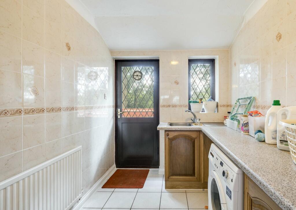 Additional property image - Mardley Wood, Oaklands, Welwyn, Hertfordshire, AL6