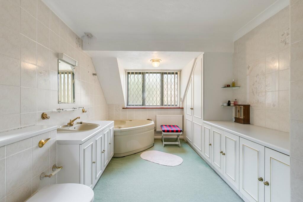 Additional property image - Mardley Wood, Oaklands, Welwyn, Hertfordshire, AL6