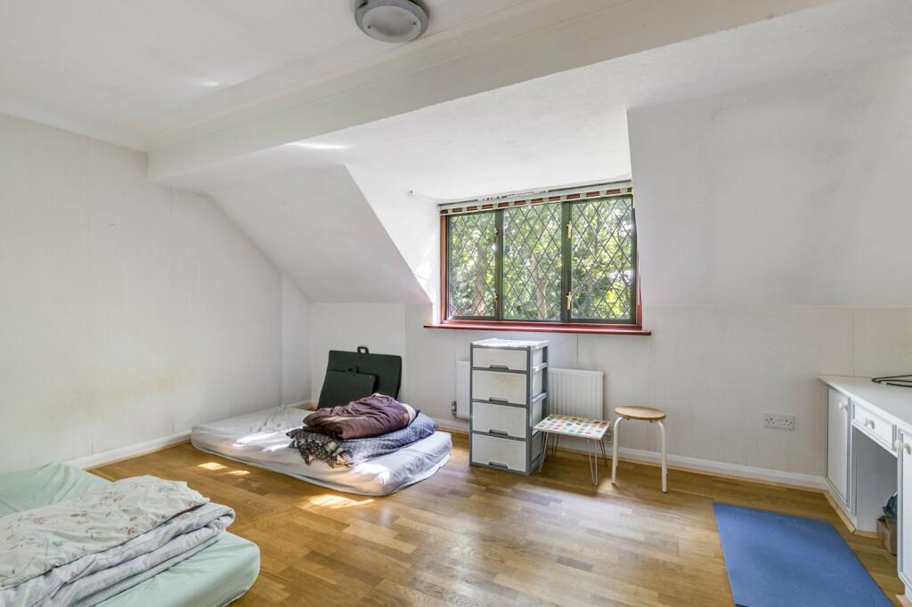 Additional property image - Mardley Wood, Oaklands, Welwyn, Hertfordshire, AL6