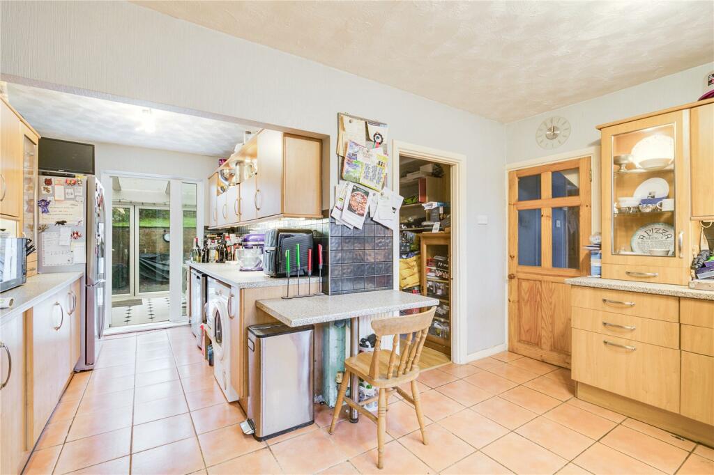 Additional property image - Robbery Bottom Lane, Oaklands, Welwyn, Hertfordshire, AL6