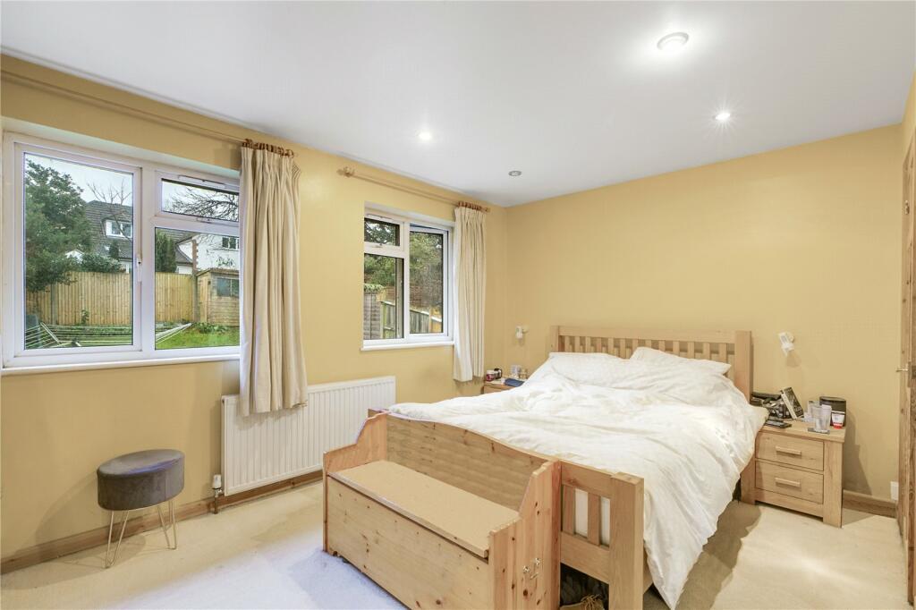 Additional property image - Robbery Bottom Lane, Oaklands, Welwyn, Hertfordshire, AL6
