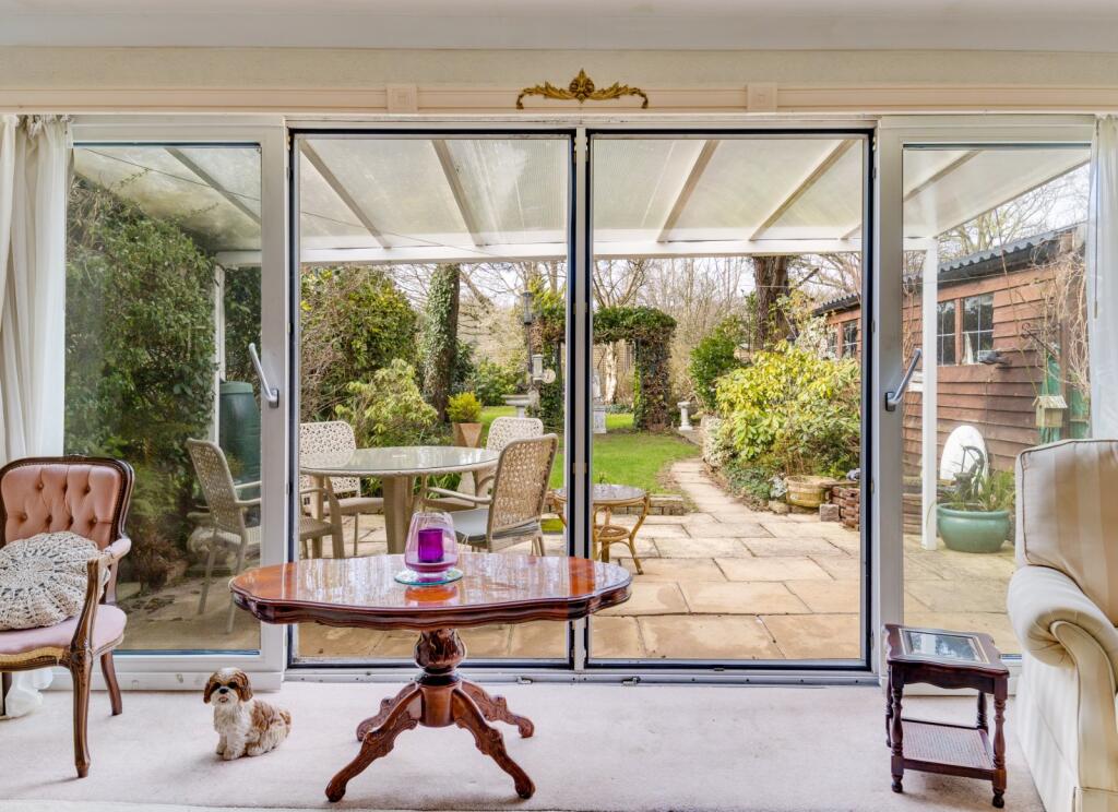 Additional property image - Dixons Hill Close, Welham Green, North Mymms, Hatfield, AL9