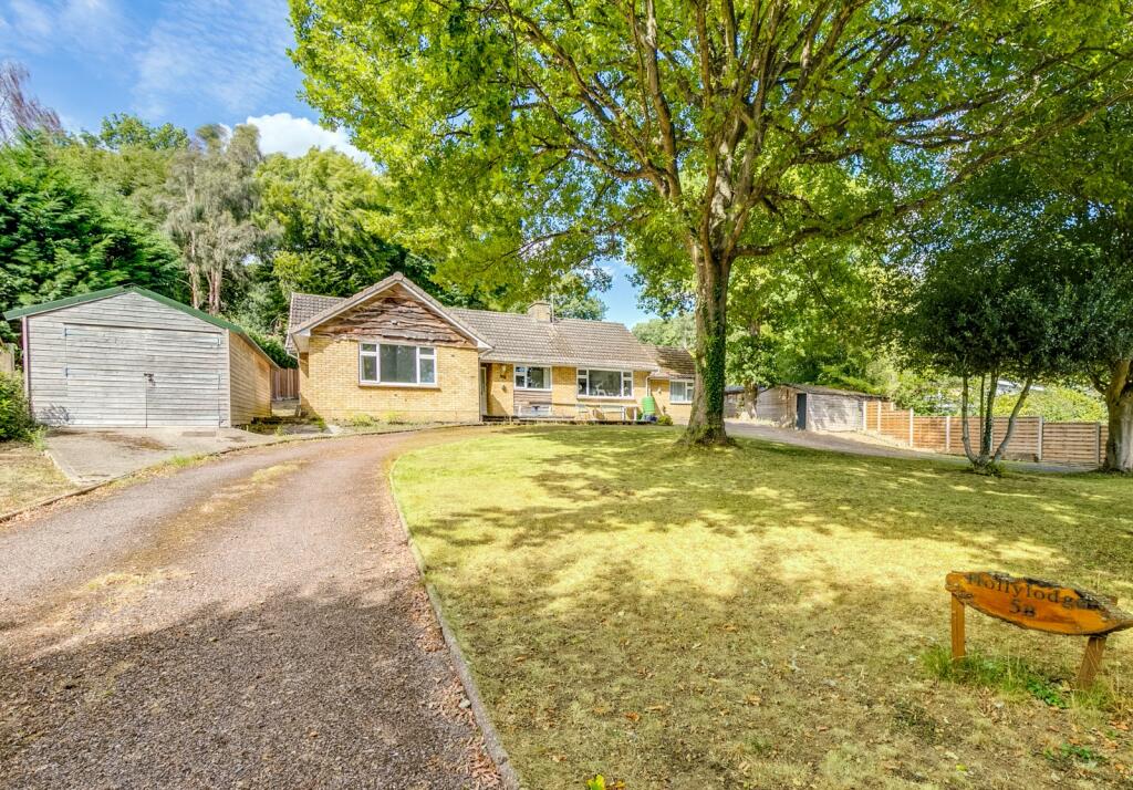 Main image of property: Roundabout Lane, Mardley Heath, Welwyn, Hertfordshire, AL6