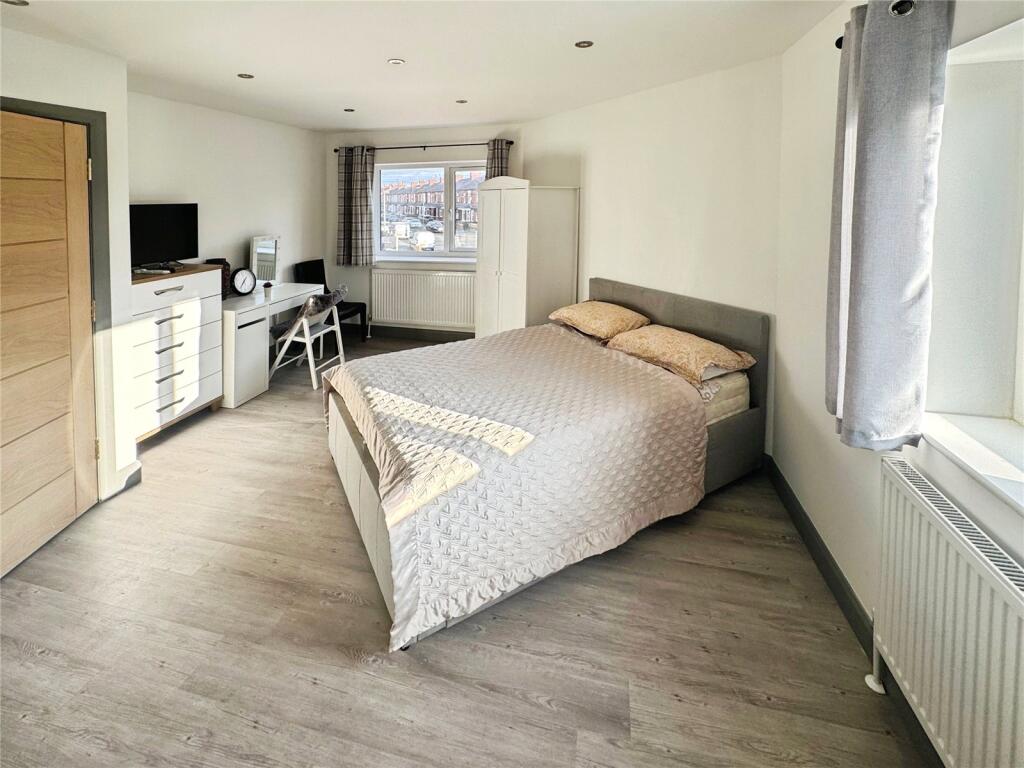 Main image of property: Chandos Grove, Salford, Greater Manchester, M5