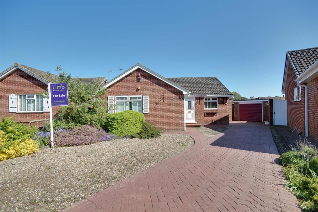 Main image of property: Wood View, Swanland