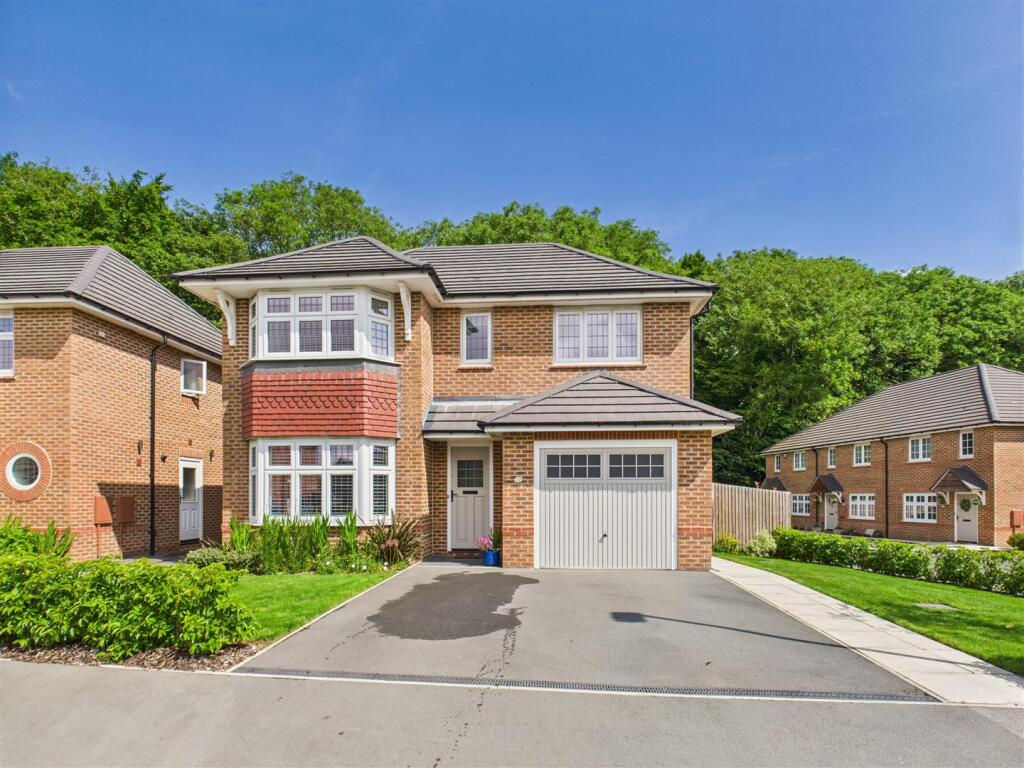 Main image of property: West Wold, Swanland