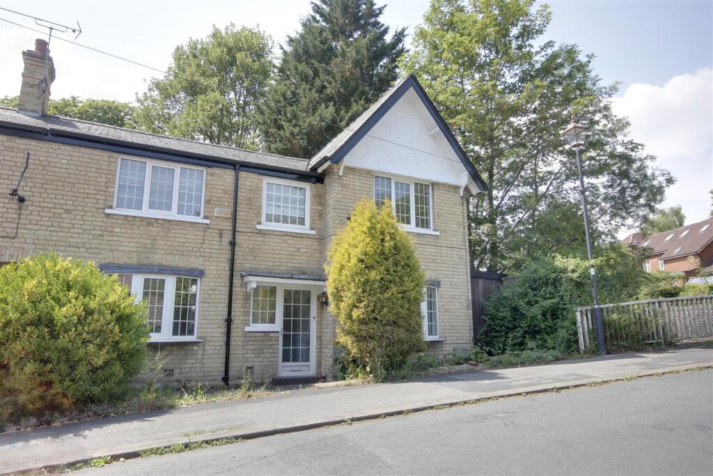 3 bedroom terraced house