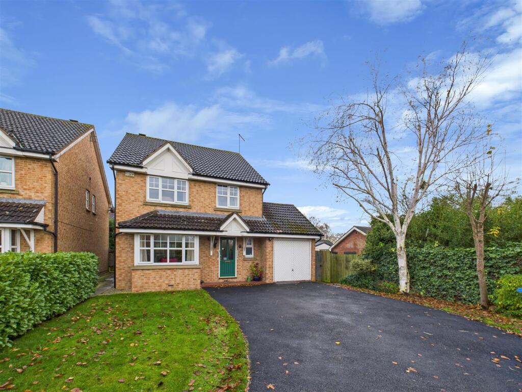 Main image of property: Fairfield View, Welton