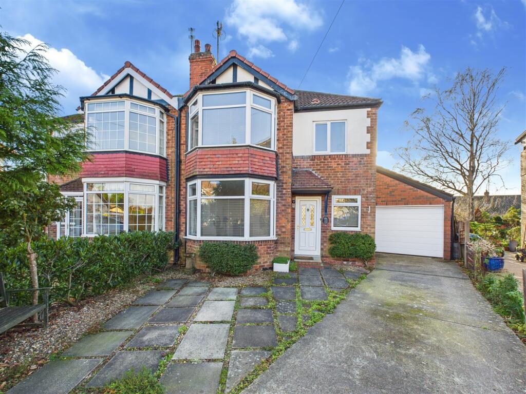 Main image of property: Mill Walk, Cottingham