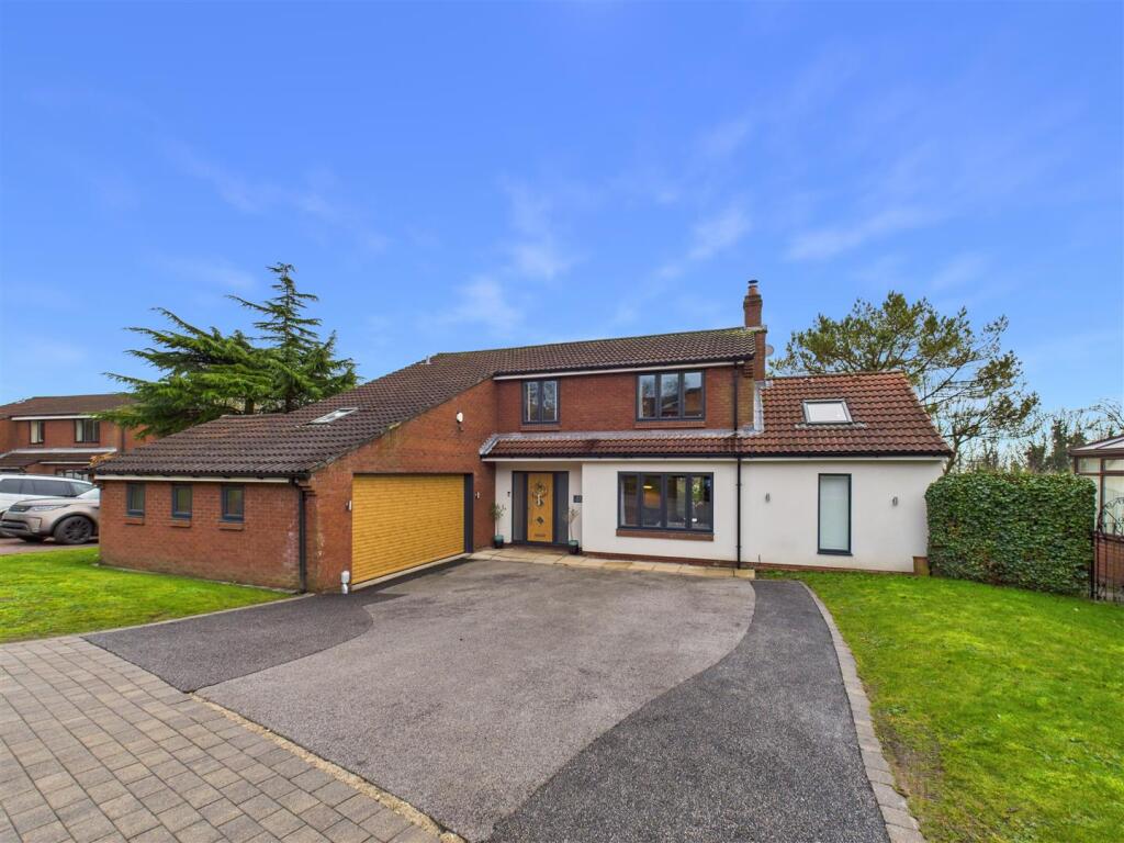 Main image of property: Mount View, North Ferriby