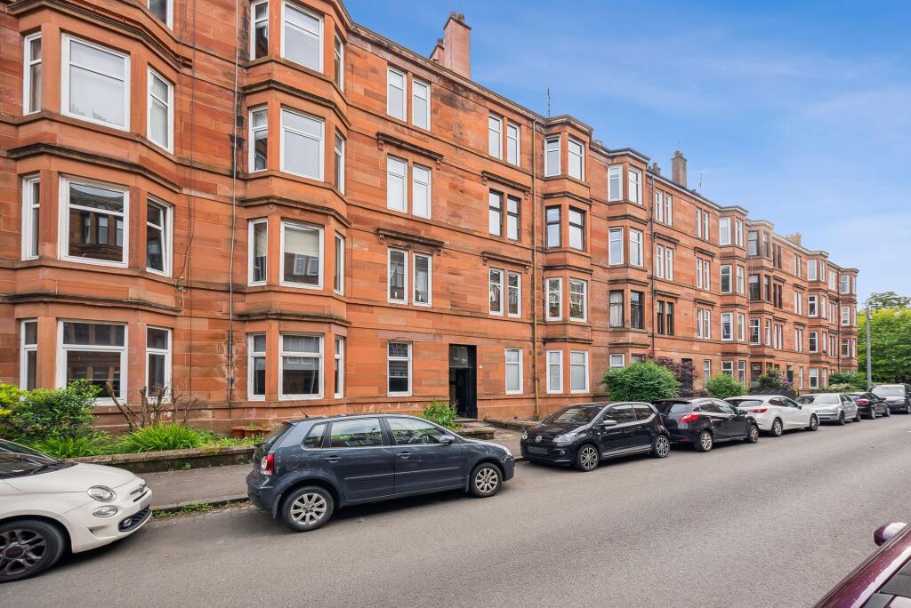 Main image of property: 20 Dundrennan Road, Flat 3/2, Langside, Glasgow, G42 9SD