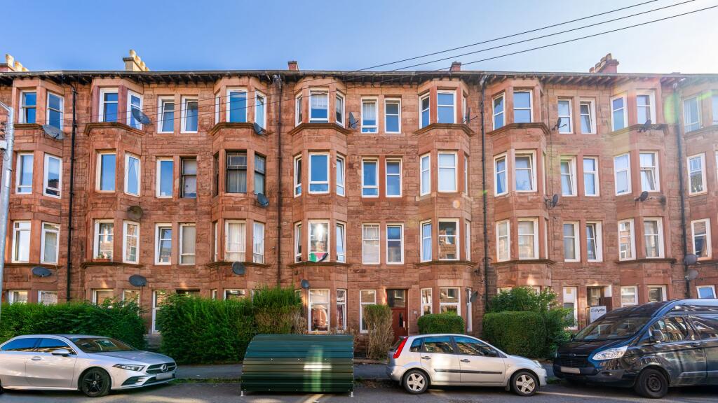 Main image of property: 19 Cartside Street, Flat 0/2, Battlefield, Glasgow, G42 9TN