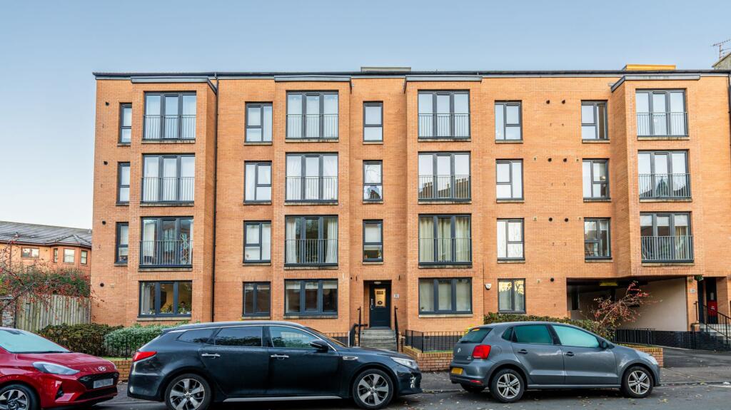 Main image of property: 30 Lochleven Road, Flat 0/1, Battlefield, Glasgow, G42 9JJ