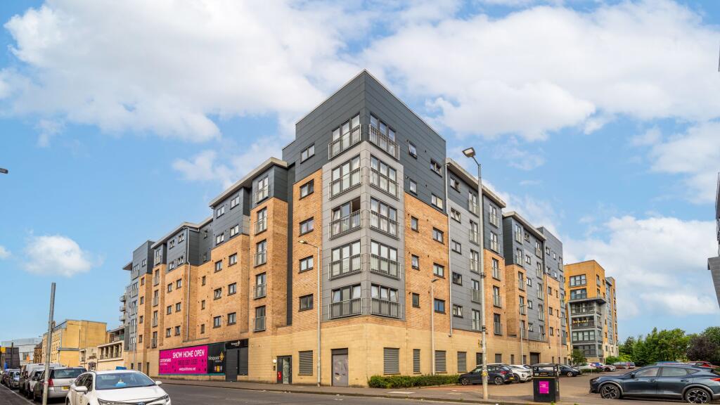 Main image of property: 358 Pollokshaws Road, Flat 3/5, Pollokshields, Glasgow, G41 1BF