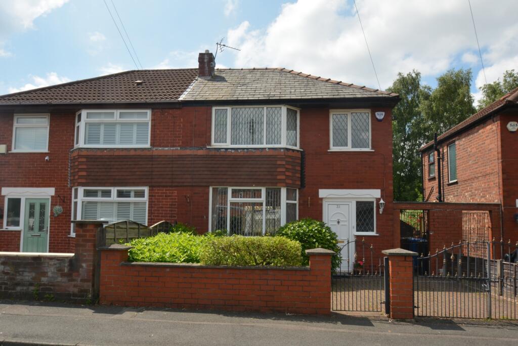 3 bedroom semidetached house for sale in Moorside Crescent, Droylsden, M43