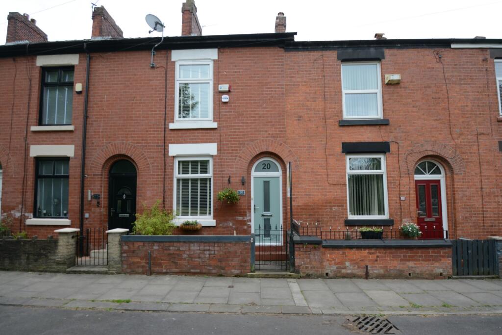 Main image of property: Oldham Street, Droylsden, M43