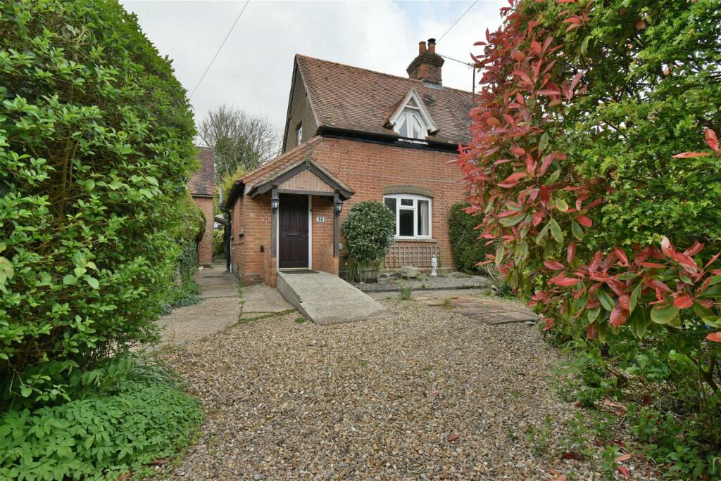 3 bedroom semidetached house for sale in Beedon, Newbury, RG20 8SH, RG20