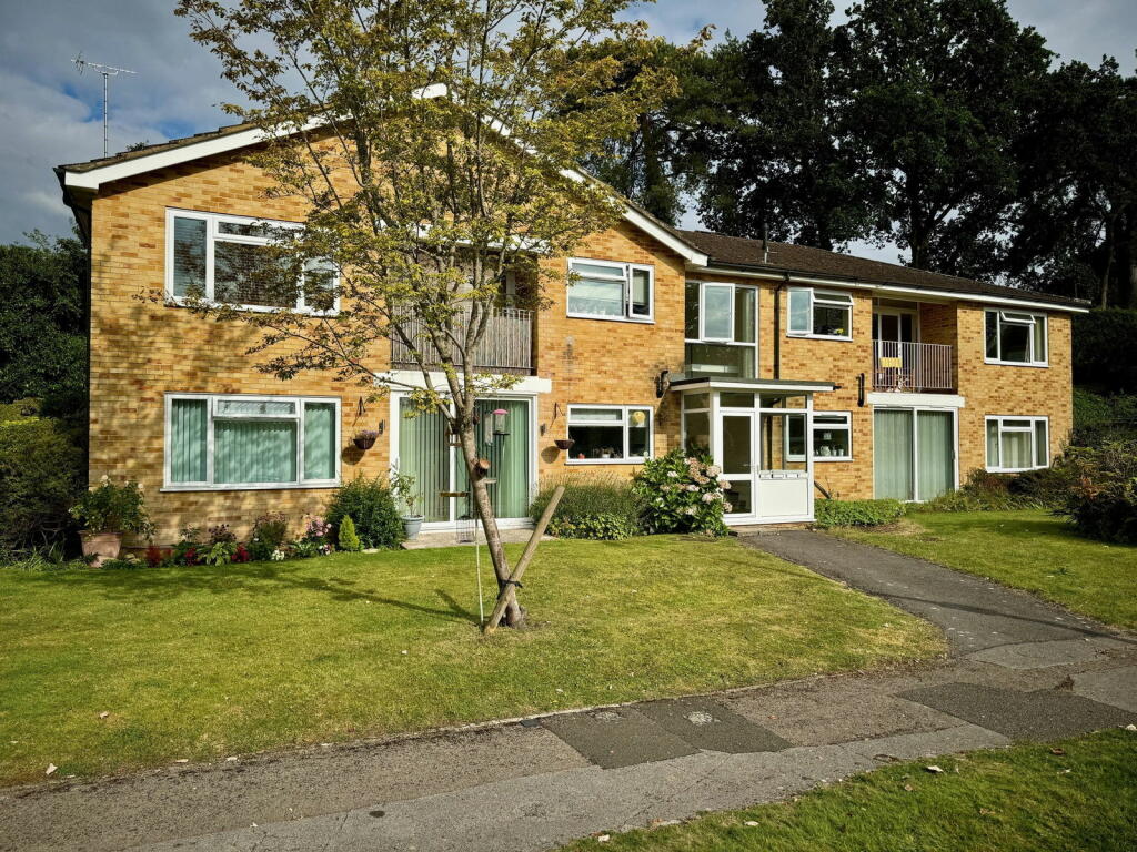 Main image of property: Gorselands, Newbury, RG14 6PU