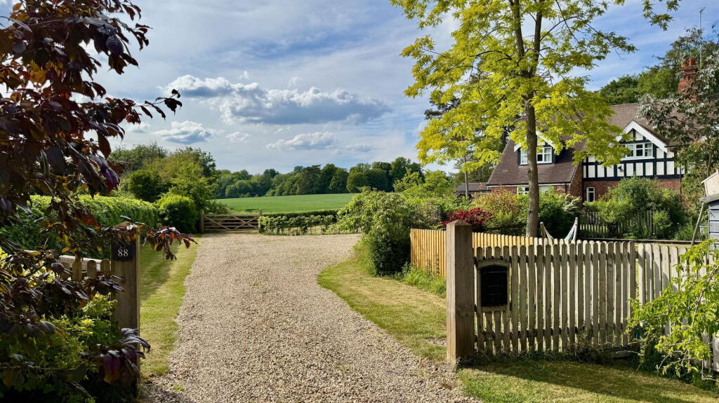 Main image of property: Speen Moors, Speen, Newbury, RG14 1RU