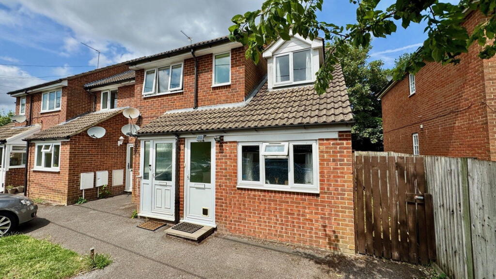 Main image of property: Chapel Court, Thatcham, RG18 4QW