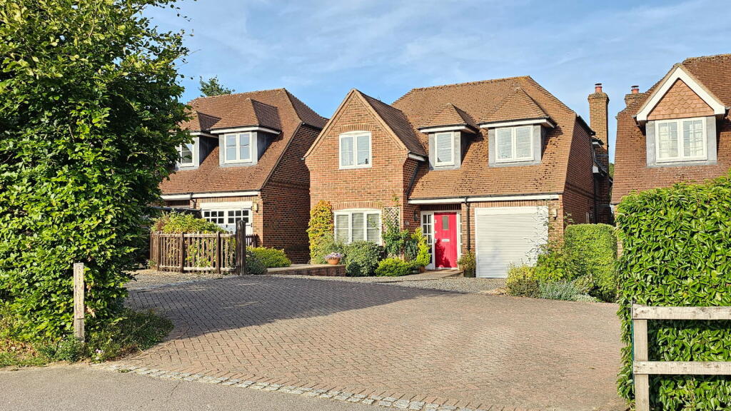 Main image of property: Assisi Cottages, Cold Ash Hill, Cold Ash RG18 9PA