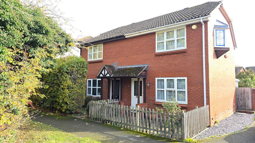 Main image of property: Meadow Close, Compton, Newbury, RG20 6QQ
