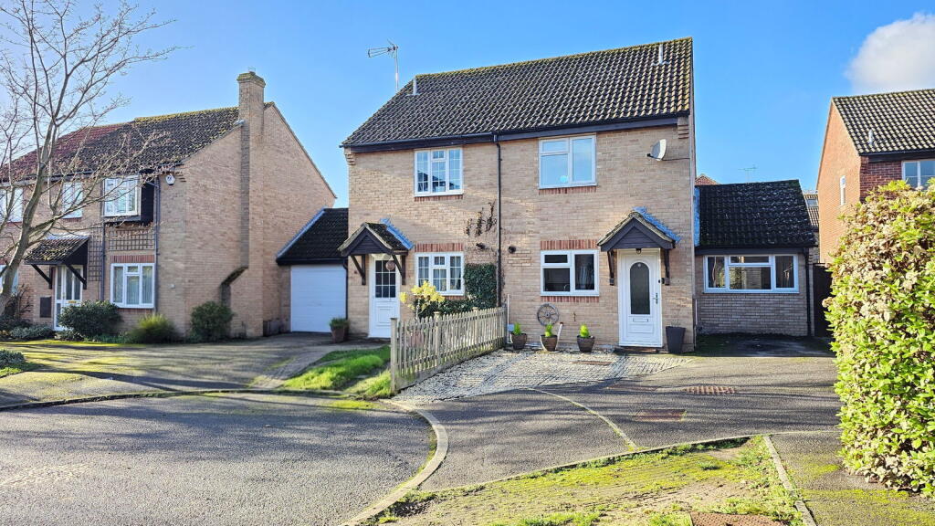 Main image of property: Scrivens Mead, Thatcham, RG19 4FQ