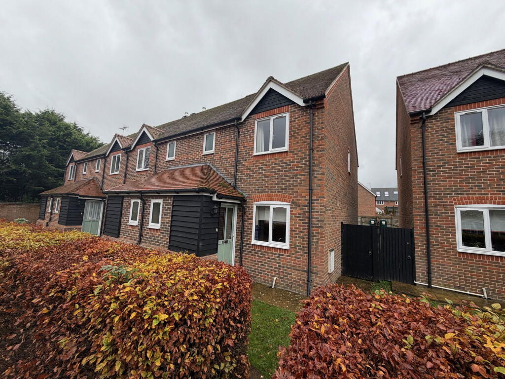 Main image of property: Abingdon Road, East Ilsley, Newbury, RG20 7LQ