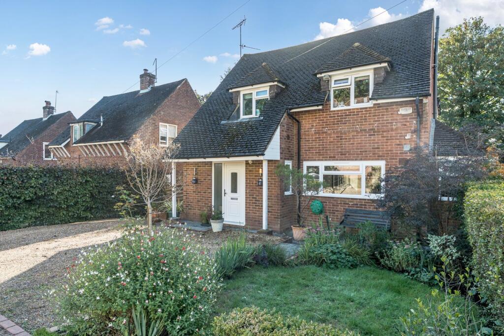 Main image of property: The Crescent, Farnham, Surrey, GU9